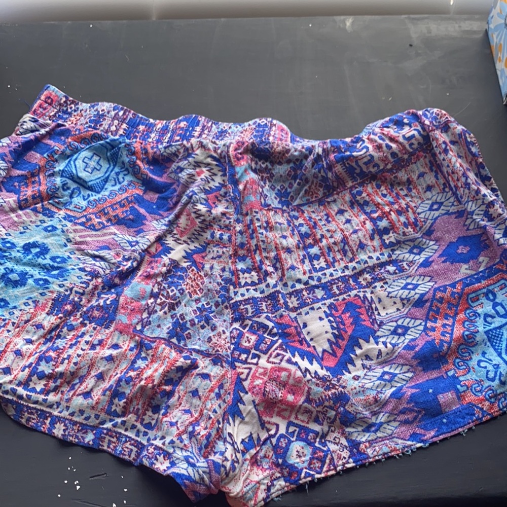 Colorful Flowey shorts - Picture 2 of 2